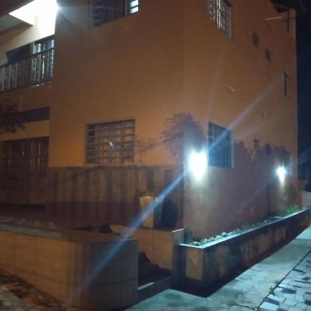 ApartHotel Família Meireles Luziânia Exterior foto