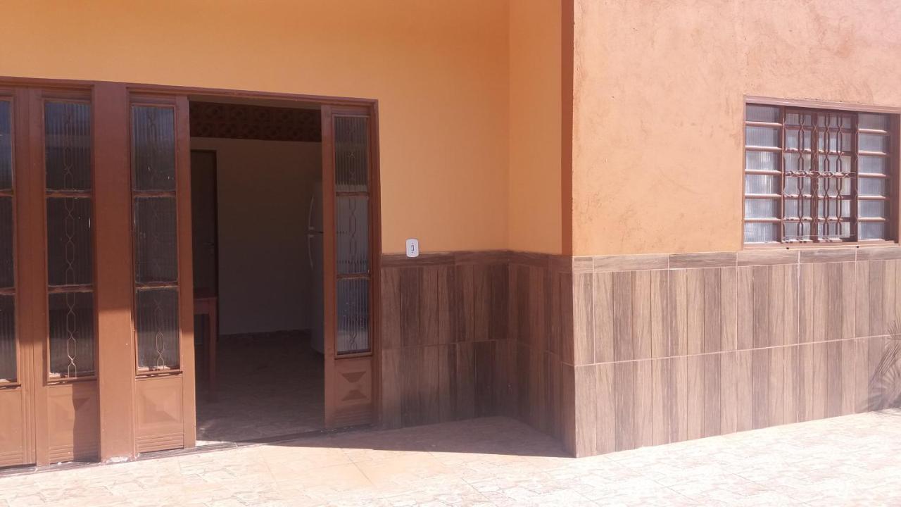 ApartHotel Família Meireles Luziânia Exterior foto